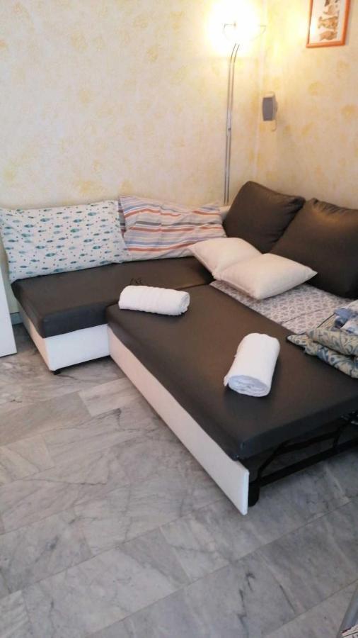 Impeccable Bnb In Milan Next To M1 Metro 10 Mins Away From Duomo Wi-Fi Feel Like Home Екстер'єр фото